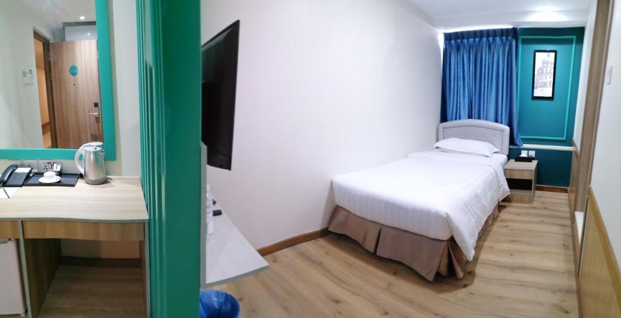Sanctuary Hotel Rangoon Buitenkant foto